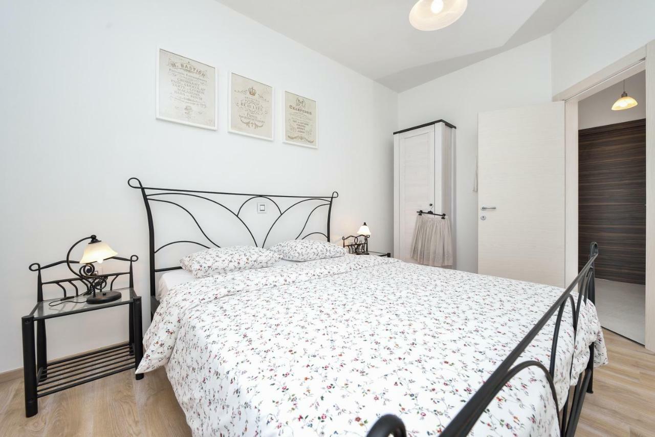 Apartments Feel Good Sukošan Εξωτερικό φωτογραφία