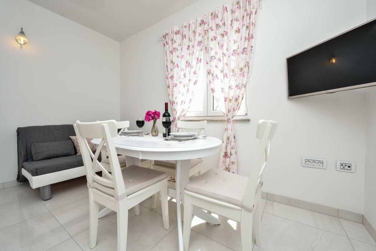 Apartments Feel Good Sukošan Εξωτερικό φωτογραφία